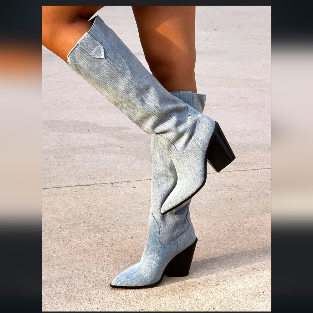 NWOT Steve Madden Demin Bronco Boots Size 6